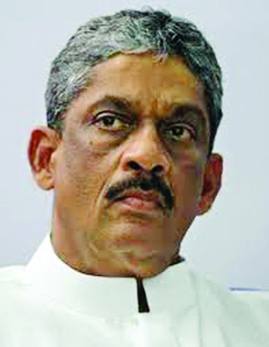 sarath-fonseka-image-1-05a5d96cc2cca8adb55e298a7e4cb9c6af4b84bf.jpg